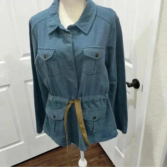 Cabellas blue snap front jacket with snap pockets and suede waist cincing belt - Picture 1 of 12